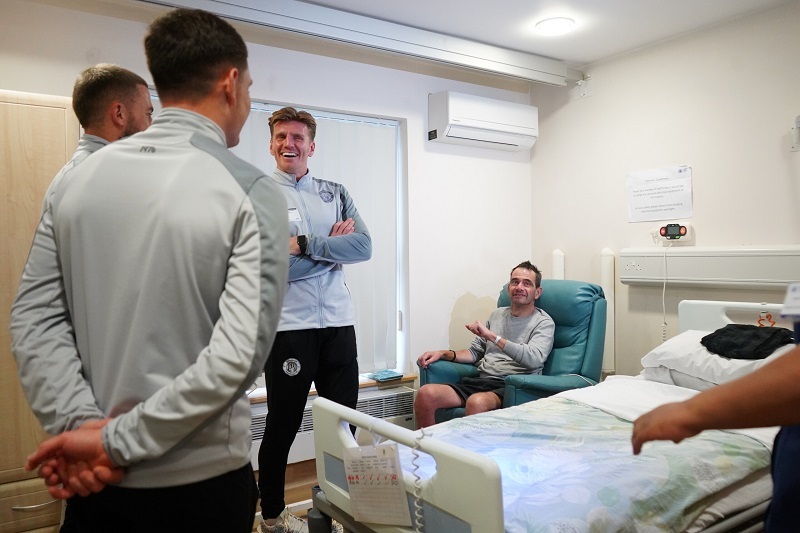 stevenage-players-and-patient-smiling-and-laughing-on-ipu