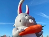 giant-inflatable-bunny-holding-a-carrot-at-the-easter-50-ultra-challenge